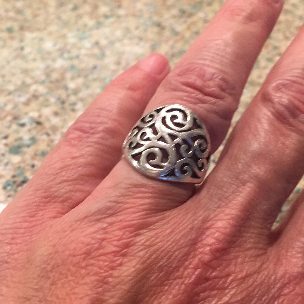 Sterling silver detailed scroll ring